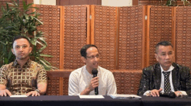 Konferensi pers Nadiem Makarim mengenai Kasus Laptop Chromebook Kemendikbud.