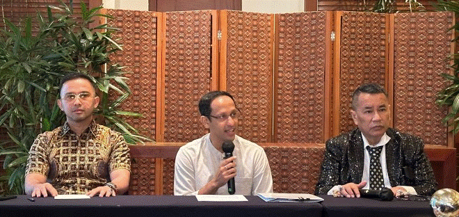 Konferensi pers Nadiem Makarim mengenai Kasus Laptop Chromebook Kemendikbud.