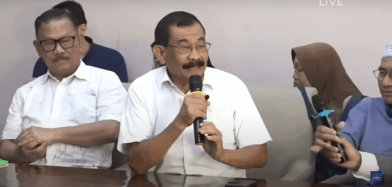 jumpa pers TPUA soal pencemaran nama baik Jokowi.