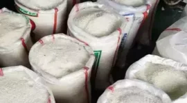 Masyarakat di wilayah Jawa Barat berbondong-bondong kembali ke pasar tradisional untuk membeli beras yang dinilai lebih terjamin kualitas dan keaslian jenisnya. (Istimewa)