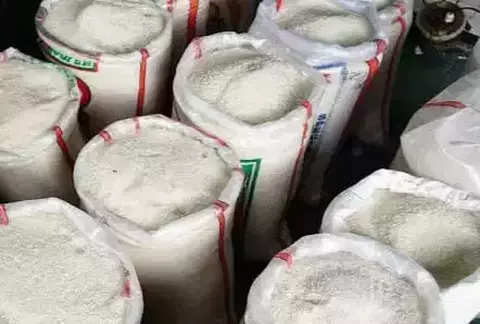 Masyarakat di wilayah Jawa Barat berbondong-bondong kembali ke pasar tradisional untuk membeli beras yang dinilai lebih terjamin kualitas dan keaslian jenisnya. (Istimewa)