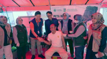 Bio Farma Perkuat Peran BUMN untuk Jawa Barat, Salurkan Vaksinasi Tetanus dan Bantuan Logistik bagi Korban Longsor Bandung Barat