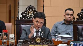 Ketua Komisi III DPR RI Habiburokhman dalam RDPU bersama Kepala Kejaksaan Negeri Sleman, Kapolresta Sleman, serta kuasa hukum Hogi Minaya yang digelar di Ruang Komisi III DPR, Kompleks Parlemen, Senayan, Jakarta, Rabu (28/1/2026). Foto : Aditya/Andri