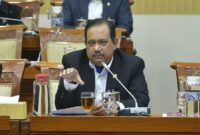 Anggota Komisi III DPR RI, Rikwanto, dalam Rapat Dengar Pendapat Umum (RDPU) Komisi III bersama Kejaksaan Negeri (Kajari) Sleman, Kepala Kepolisian Resor Kota (Kapolresta) Sleman, serta kuasa hukum Sdr. Hogi Minaya di Gedung Nusantara II, Senayan, Jakarta, Rabu (28/01/2026). Foto: Munchen/Karisma
