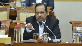 Anggota Komisi III DPR RI, Rikwanto, dalam Rapat Dengar Pendapat Umum (RDPU) Komisi III bersama Kejaksaan Negeri (Kajari) Sleman, Kepala Kepolisian Resor Kota (Kapolresta) Sleman, serta kuasa hukum Sdr. Hogi Minaya di Gedung Nusantara II, Senayan, Jakarta, Rabu (28/01/2026). Foto: Munchen/Karisma
