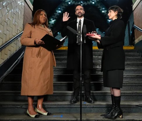 Zohran Mamdani Resmi Dilantik, Ukir Sejarah sebagai Wali Kota Muslim Pertama New York