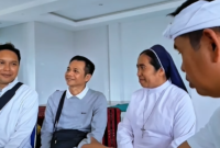 Dedi Mulyadi Jemput 12 Warga Jabar Korban Dugaan Kekerasan di Maumere NTT, Dipulangkan ke Bandung (Foto : jabarprov)