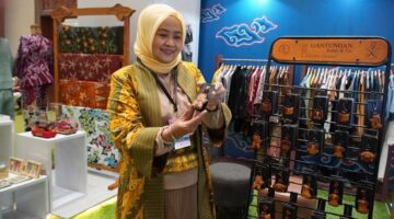 Dekranasda Jabar Raup Rp450 Juta di Inacraft 2026, Produk Fashion dan Kriya Laris Manis (Foto ; humas jabar)
