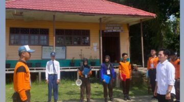 Kisah Guru 3T Muhammad Fathul Arifin: Berinovasi di Tengah Keterbatasan Sarana dan Akses Internet