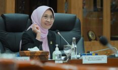 Ketua Komisi X DPR Hetifah Sjaifudian Kecam Dugaan Guru Telanjangi Murid di Jember, Minta Sanksi Tegas