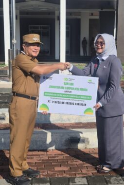 Pegadaian Kanwil X Jabar Serahkan 12 Armada Angkut Sampah untuk Dukung Program Kuningan Terawat