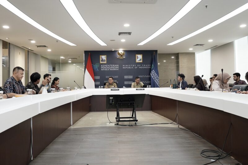 Pertemuan Mendag dengan Para Penjual dan Perwakilan Marketplace (foto:kemendag)