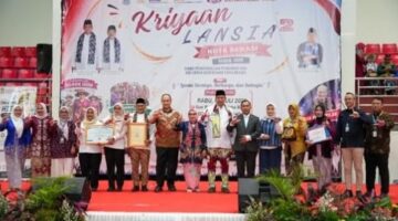 Ribuan Lansia Meriahkan Kriyaan Lansia Kota Bekasi 2026, Menteri Wihaji Dorong Penguatan Program Sekolah Lansia