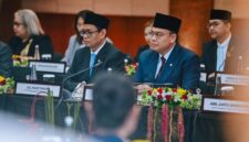 Wamenkomdigi Angga Raka Prabowo saat menghadiri Pertemuan Perdana CSD antara negara Republik Indonesia dan Republik Rakyat Tiongkok di Kantor Kementerian Luar Negeri, Jakarta Pusat, Jumat (21/08/2026). Foto: Ahmad Tri Hawaari/Komdigi
