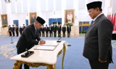Prabowo Lantik Suahasil Nazara sebagai Menteri Keuangan di Istana Negara