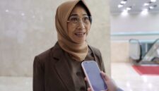 Anggota Komisi VIII DPR RI Hetifah Sjaifudian meminta pemerintah mengevaluasi sistem pendataan bantuan sosial agar masyarakat miskin dan kelompok pekerja rentan tidak kehilangan hak atas bantuan akibat ketidakakuratan data.
