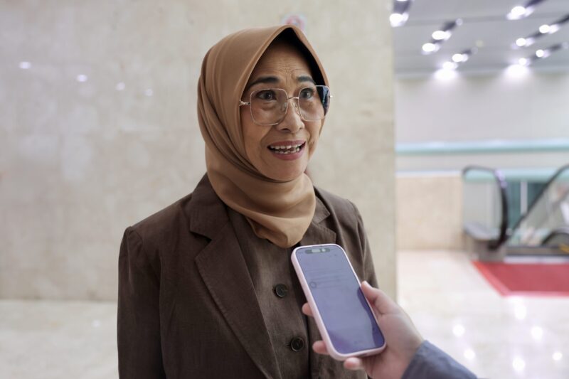 Anggota Komisi VIII DPR RI Hetifah Sjaifudian meminta pemerintah mengevaluasi sistem pendataan bantuan sosial agar masyarakat miskin dan kelompok pekerja rentan tidak kehilangan hak atas bantuan akibat ketidakakuratan data.