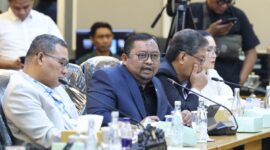 Anggota Komisi XIII DPR RI Yanuar Arif Wibowo saat menghadiri RDP dengan Direktur Jenderal Pemasyarakatan Kementerian Imigrasi dan Pemasyarakatan RI serta Kepala Lapas Kelas IIA Cibinong di Kompleks Parlemen, Jakarta, Senin (28/9/2026). Foto : Jaka/MRI.