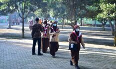 Mendikdasmen: Daerah Tidak Aman Sangat Tidak Dianjurkan Tatap Muka di Sekolah