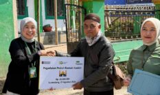 Pegadaian Salurkan Bantuan Rp20 Juta untuk Renovasi Masjid di Sumedang