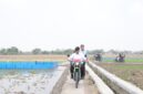 Sidak Sawah Karawang, Mentan Amran Targetkan Tanam 3 Kali Setahun