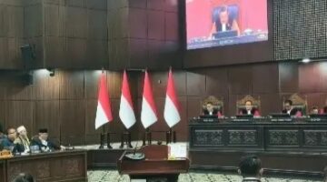 MK Tak Terima Gugatan Ijazah Gibran karena Pemohon Tak Punya Legal Standing